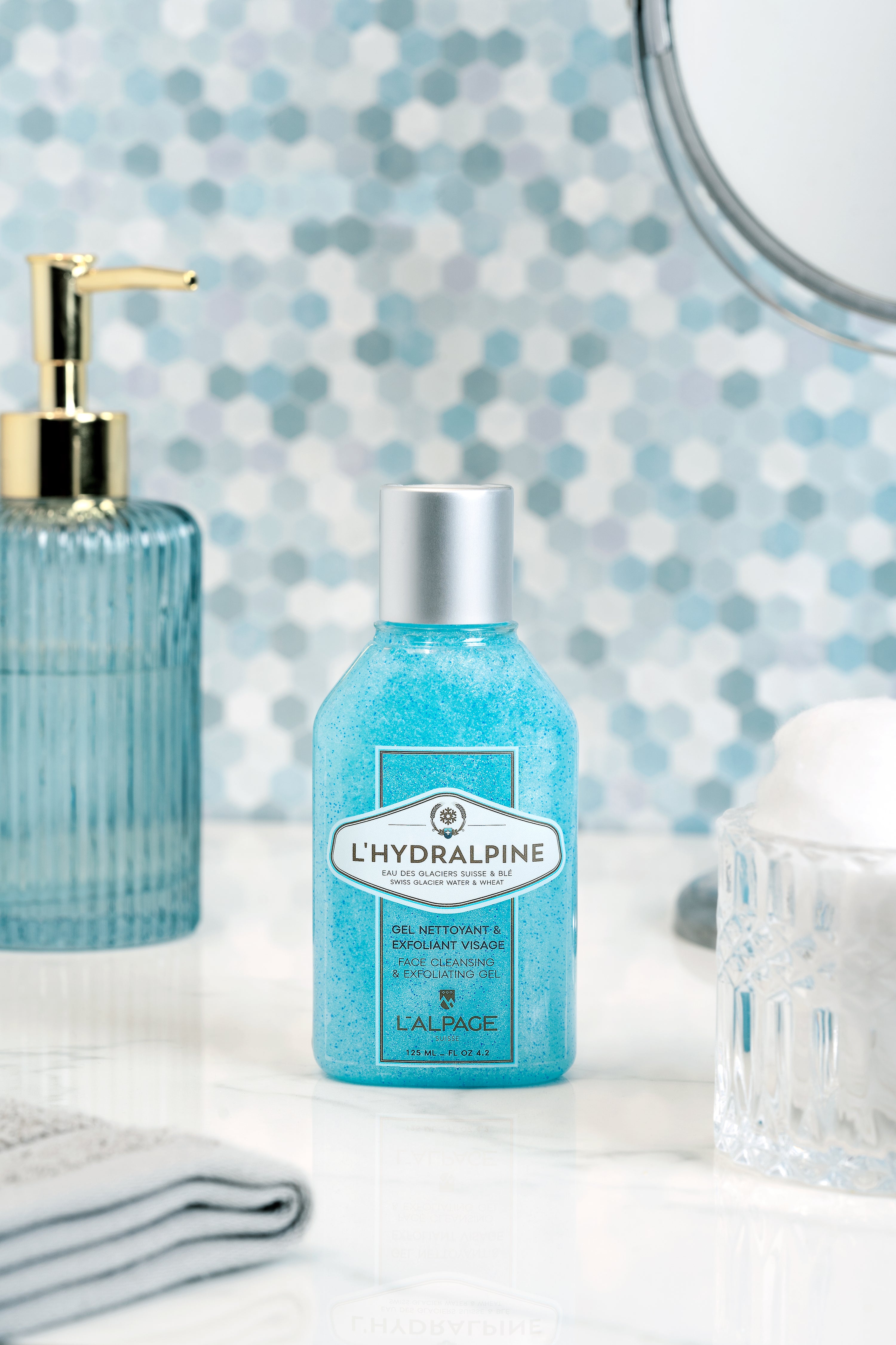 Gel Nettoyant &amp; Exfoliant Visage L&